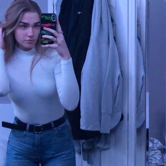 Meet your Posher, Raquel - Picture 1 of 1